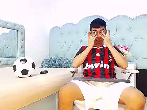 Snapshot of Apolo_Richards chatting on 02/07/26, 07:50 Apolo Richards online show from 02/07/26, 07:50