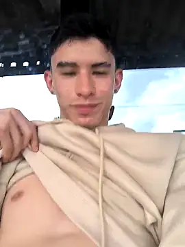 Camilow w online show from 03/28/26, 10:31