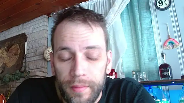 cguffey2284 online show from 02/14/26, 04:04