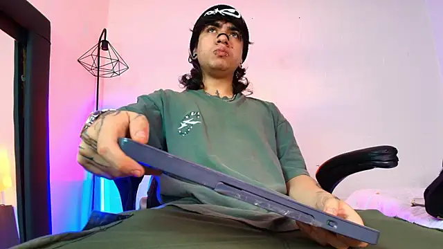 Axell Kussh online show from 03/29/26, 03:28