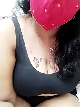 Snapshot of Tamil_sexy_doll chatting on 03/02/26, 11:11 Tamil sexy doll online show from 03/02/26, 11:11