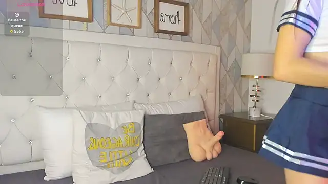 luna forever7 online show from 04/06/26, 07:48