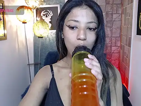 Snapshot of Scarleet_miaa chatting on 02/19/26, 06:59 Scarleet miaa online show from 02/19/26, 06:59