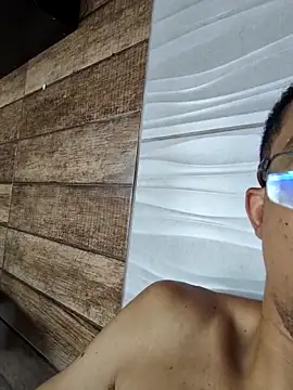 MOREN044 online show from 03/17/26, 03:37