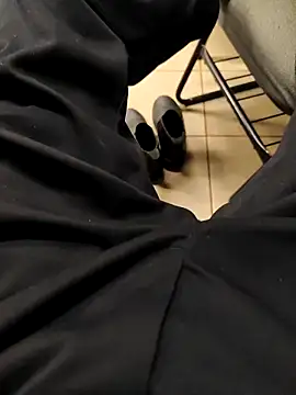 MOREN044 online show from 03/21/26, 10:35