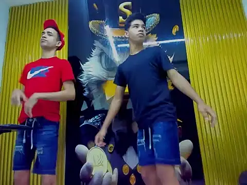 Snapshot of couplehot_sex_ chatting on 02/22/26, 07:45 couplehot sex online show from 02/22/26, 07:45