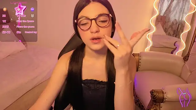 Snapshot of MAHYRA_TAY chatting on 02/12/26, 08:04 MAHYRA TAY online show from 02/12/26, 08:04