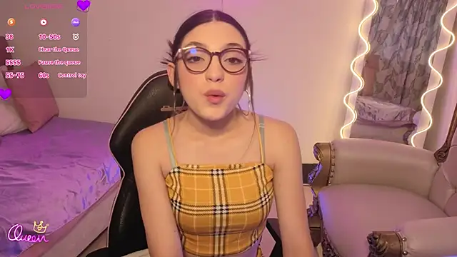 Snapshot of MAHYRA_TAY chatting on 02/13/26, 07:21 MAHYRA TAY online show from 02/13/26, 07:21