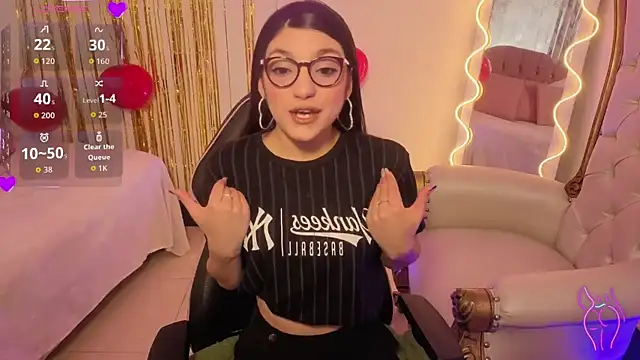 Snapshot of MAHYRA_TAY chatting on 02/21/26, 07:15 MAHYRA TAY online show from 02/21/26, 07:15