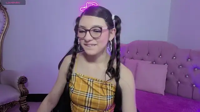 MAHYRA TAY online show from 04/13/26, 08:47