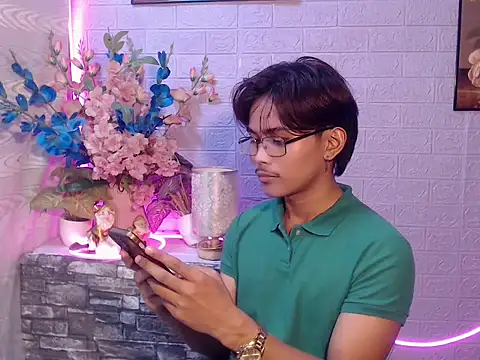 Snapshot of twink_ivanxxxx chatting on 07/22/26, 11:46 twink ivanxxxx online show from 07/22/26, 11:46