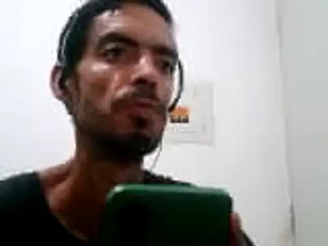 Snapshot of Swicth_love chatting on 02/17/26, 04:31 Swicth love online show from 02/17/26, 04:31