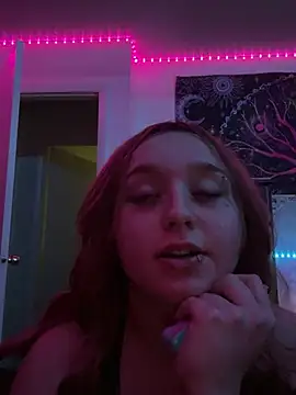 Snapshot of mommynxttie chatting on 02/12/26, 06:52 mommynxttie online show from 02/12/26, 06:52