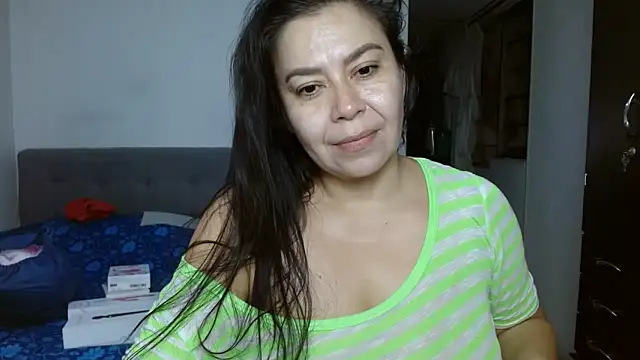 Snapshot of Karo_sexy chatting on 12/04/25, 10:18 Karo sexy online show from 12/04/25, 10:18