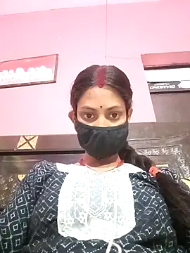 BIG QWEEN NO1 online show from 04/08/26, 07:52