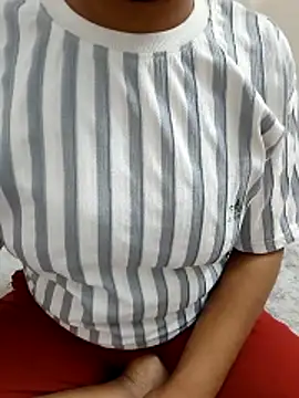 Snapshot of _sassyhelly chatting on 02/08/26, 05:05 sassyhelly online show from 02/08/26, 05:05