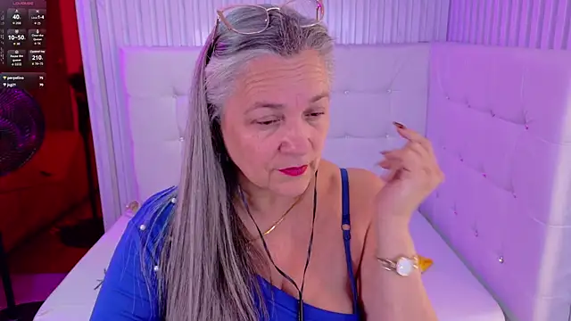 Snapshot of _Missevie chatting on 02/19/26, 03:46 Missevie online show from 02/19/26, 03:46