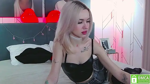 Snapshot of JosephineRowe chatting on 03/02/26, 07:15 JosephineRowe online show from 03/02/26, 07:15