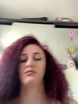 Roxyfoxyyy online show from 06/04/26, 06:19