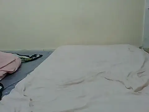 Latin toes online show from 02/09/26, 06:34