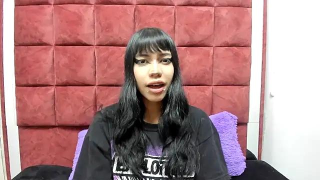 DAKOTALUCIFENA online show from 02/28/26, 02:23