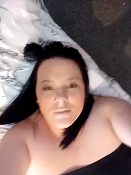 Snapshot of louisa36 chatting on 02/26/26, 09:52 louisa36 online show from 02/26/26, 09:52