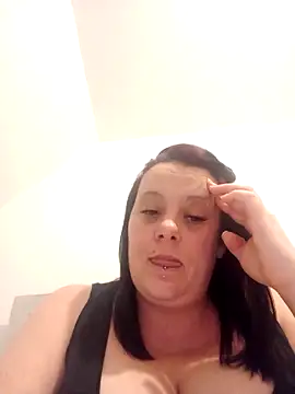 Snapshot of louisa36 chatting on 03/01/26, 10:56 louisa36 online show from 03/01/26, 10:56