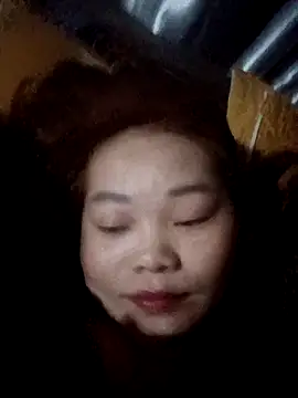 Snapshot of Miesi-c2clove chatting on 02/08/26, 12:41 Miesi-c2clove online show from 02/08/26, 12:41