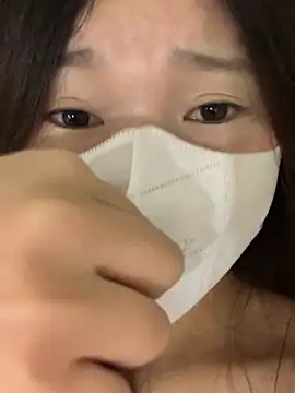 Rin-yiyi online show from 02/25/26, 04:00