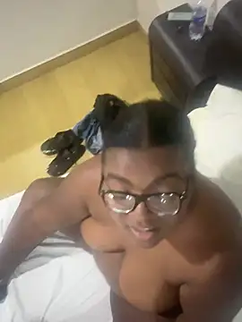 lanegriis1 online show from 04/19/26, 04:34