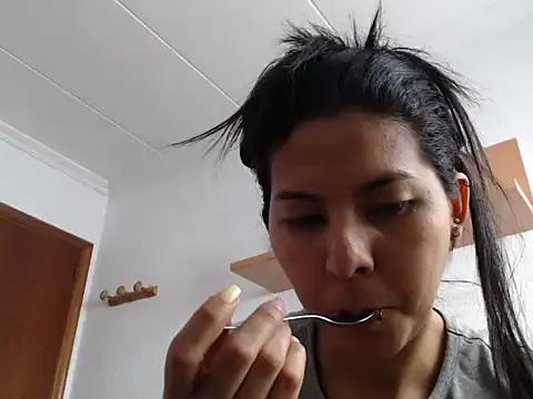 Snapshot of ZeforAitanna chatting on 02/17/26, 02:24 ZeforAitanna online show from 02/17/26, 02:24