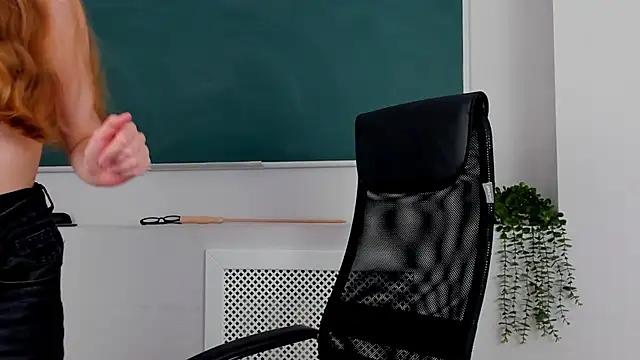 StacyHicks online show from 04/10/26, 03:17