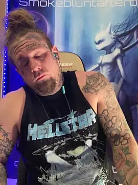 Snapshot of Smokebluntafterblunt chatting on 02/12/26, 04:18 Smokebluntafterblunt online show from 02/12/26, 04:18