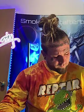 Snapshot of Smokebluntafterblunt chatting on 02/17/26, 11:55 Smokebluntafterblunt online show from 02/17/26, 11:55