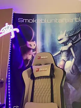 Smokebluntafterblunt online show from 04/05/26, 02:09