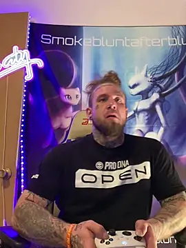 Smokebluntafterblunt online show from 04/06/26, 12:52