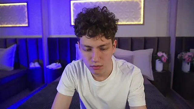 StefanBev online show from 03/30/26, 08:21