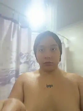 Snapshot of Wen_01 chatting on 05/24/26, 06:35 Wen 01 online show from 05/24/26, 06:35