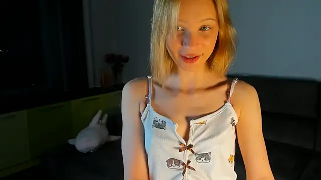 Kiracute18 online show from 05/31/26, 06:53