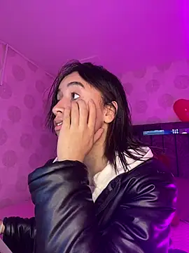 alahia pink online show from 02/27/26, 02:33