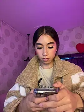 alahia pink online show from 03/04/26, 01:55