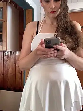 Midnight Munch online show from 03/04/26, 08:42