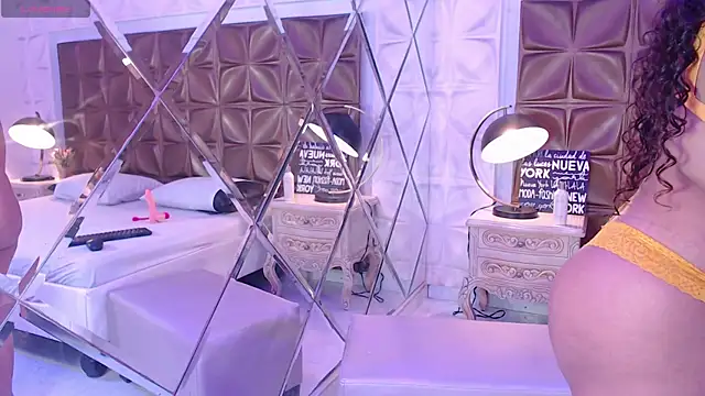 LunaJohns online show from 04/04/26, 12:35