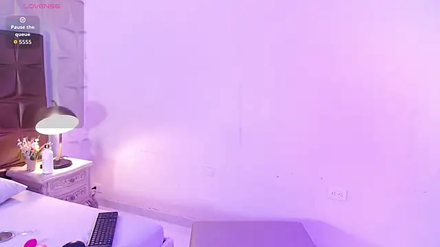 LunaJohns online show from 04/09/26, 12:43