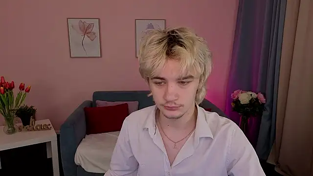 Snapshot of JameMiller chatting on 02/19/26, 07:04 JameMiller online show from 02/19/26, 07:04