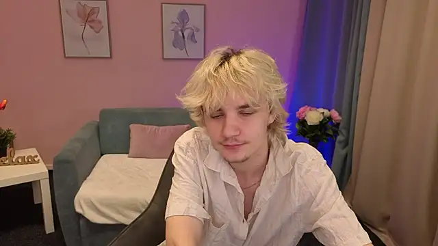 Snapshot of JameMiller chatting on 02/20/26, 09:04 JameMiller online show from 02/20/26, 09:04