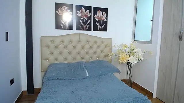 Kitty f00x online show from 03/09/26, 07:18