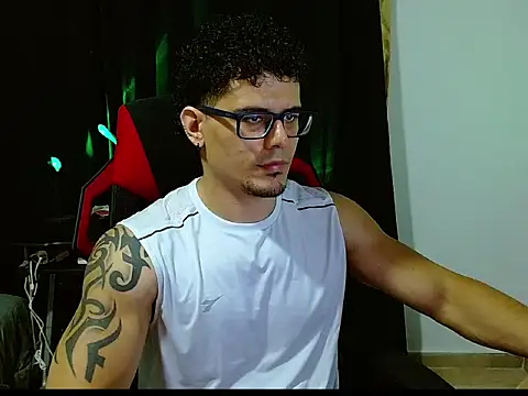 Snapshot of Logan0626 chatting on 02/19/26, 12:28 Logan0626 online show from 02/19/26, 12:28