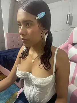 Rylia online show from 04/04/26, 02:03