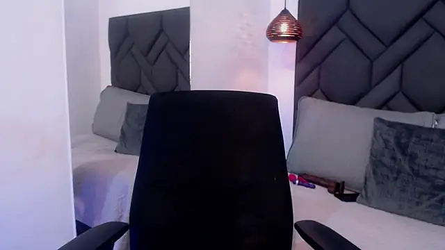 Cataleya marinn online show from 04/04/26, 10:18